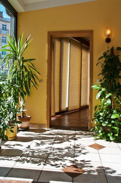 Linovo With Free Parking Otel Riga Dış mekan fotoğraf